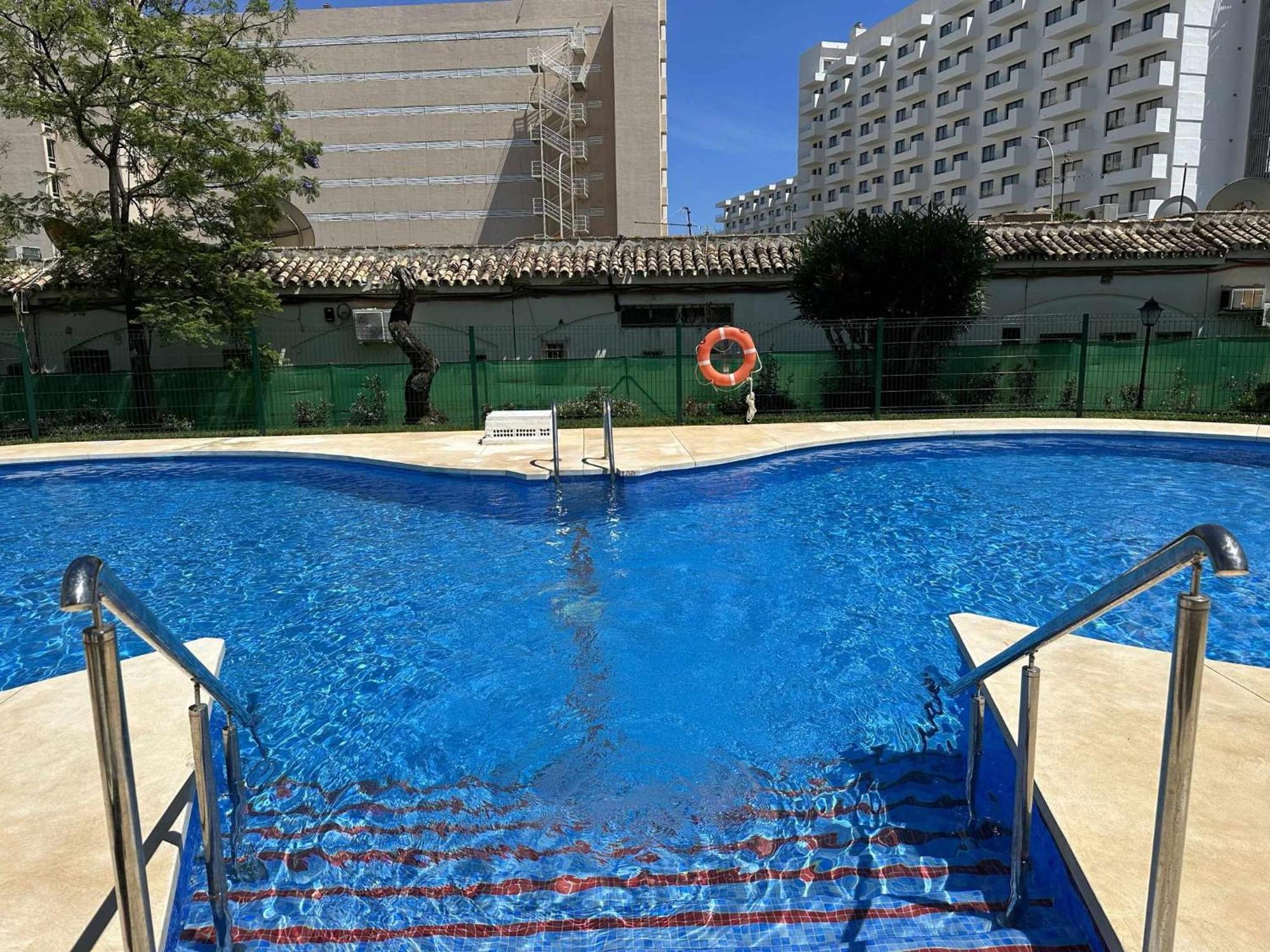 Apartamento La Carihuela A 2 Minutos De La Playa Torremolinos Exterior foto